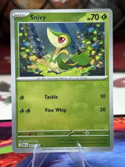 Snivy 001/086 Reverse Holo (Master Ball Pattern) Black Bolt English Pokemon - Image 1