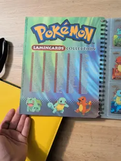 Album 124 carte Pokemon rainbow lamincards Edibas 2005 quasi completo Charizard - Image 3