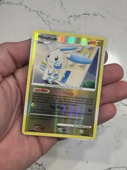 Minun 32/132 Reverse Holo Error Rare Secret Wonders Pokemon Card Print Error - Image 1