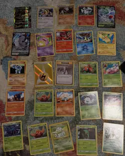 Pokemon card lot — 1026 cards — binder & pages included — starter collection - Image 2