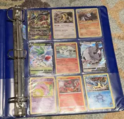 Pokemon card lot — 1026 cards — binder & pages included — starter collection - Image 5