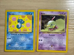Spanish 1st Edicion Neo Discovery Natu & Horsea 1st Edition Pokemon 2001 WOTC - Image 1