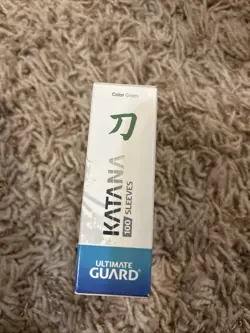100 Ultimate Guard Katana Green Standard Sized Card Sleeves - Image 4