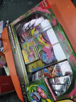 Pokemon TCG: Mega Venusaur ex Premium Collection In hand - Image 4