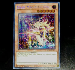 Yu-Gi-Oh! TCG Dark Magician Girl Alt Art MP24-EN053 Prismatic Secret Rare NM - Image 4