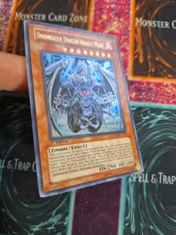 Yu-Gi-Oh! Doomkaiser Dragon/Assault Mode CRMS-EN019 Ultimate 1st NM Foil Shift - Image 2