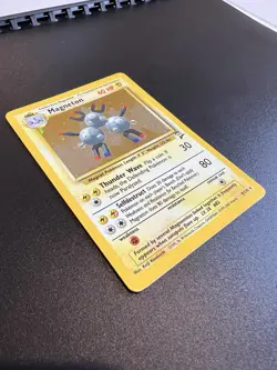 Magneton 9/130 Base Set 2 2000 Pokemon Card Holo Rare NM - Image 3