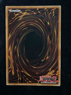 Yu-Gi-Oh! Blue-Eyes White Dragon (LP) Limited Edition Ultra Rare YAP1-EN001 - Image 2