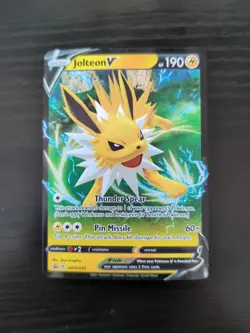 2022 Pokemon Jolteon V SWSH151 Sword & Shield Promo Cards Holo - Image 1