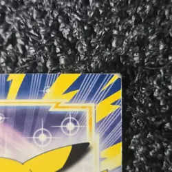 Pikachu #25 Topps Non-Holo Pokemon - Image 5