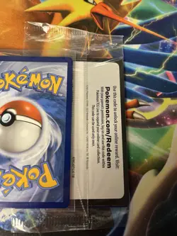 Pokemon Sealed Lucario VSTAR Crown Zenith ETB Promo - Image 3