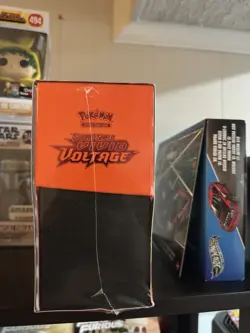 2020 Pokemon TCG Vivid Voltage Elite Trainer Box ETB -- BRAND NEW FACTORY SEALED - Image 4