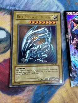 Blue-Eyes White Dragon SDK-001 Ultra Rare Unlimited 🔥WAVY 1.5 Print🔥 071💎NM💎 - Image 2