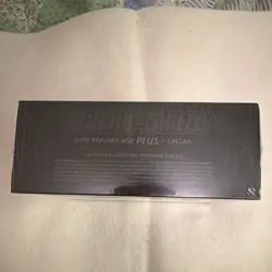 Pokemon TCG Sword & Shield Elite Trainer Box Plus Zacian English 2020 - Image 3