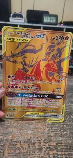 Reshiram & Charizard GX SM247 Jumbo Cards Holo - Image 2