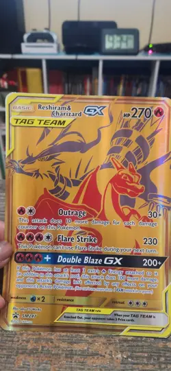 Reshiram & Charizard GX SM247 Jumbo Cards Holo - Image 4