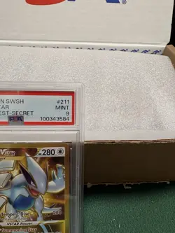 Pokemon TCG: Silver Tempest Lugia VSTAR #211/195 PSA 9 Secret Rare Full Art Holo - Image 3