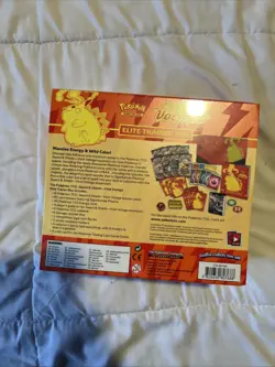 Pokemon TCG: Sword & Shield-Vivid Voltage Elite Trainer Box New Factory Sealed - Image 3