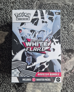 New Pokemon TCG: Scarlet & Violet White Flare Booster Bundle (6 Booster Packs) - Image 1