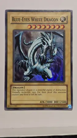 Blue-Eyes White Dragon DLG1-EN002 Dark Legends Unlimited - Image 1
