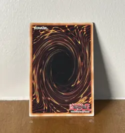 🔥 YUGIOH LYLA LIGHTSWORN SORCERESS BLLR-EN036 ULTRA RARE 1ST ED NEAR MINT - Image 2