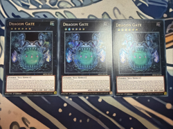 Yugioh Dragon Gate Prismatic Secret Rare MP25-EN148 x3 Near Mint - Image 1