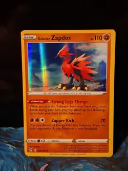 Galarian Zapdos 082/203 Pokemon Evolving Skies Holo NM - Image 1