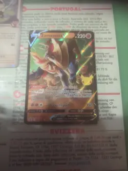 Pokemon TCG Zamazenta v Celebrations Holo Ultra Rare Card 018/025 - Image 1