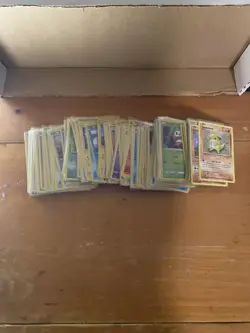Pokemon TCG Mixed Card Lot, 203 cards! - Image 3