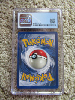 1999 POKEMON JUNGLE #4 JOLTEON HOLO FIRST EDITION CGC 9 - Image 2