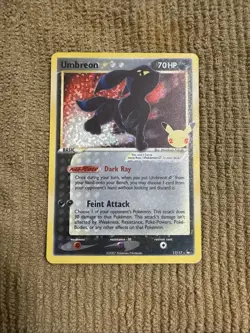 Umbreon Gold Star Holo Pokemon Celebrations Classic Collection Card #17 - Image 1