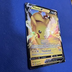 Pikachu V 043/185 Swsh04: Vivid Voltage Holo Card - NM/Mint (a) - Image 2