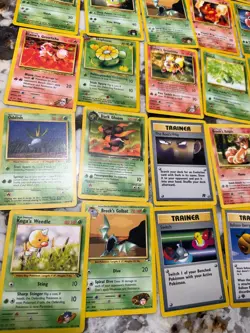 42 random trading card Pokemon lot- 1990s VINTAGE LOT 2 - Image 3