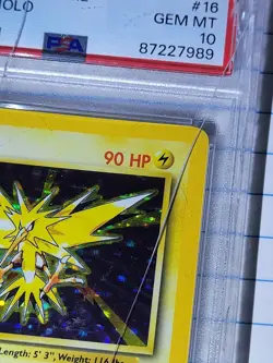 PSA 10 1999 Pokemon Base Set Zapdos Holo #16/102 GEM MINT – Cracked Slab - Image 3