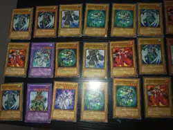 Vintage Yu-Gi-Oh TCG Card Lot Of 25 Elemental Hero Cards 1st/Unlimited Edition - Image 2
