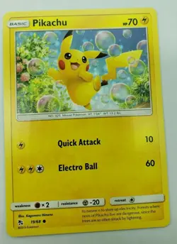 Pokemon - Pikachu 19/68 Hidden Fates Common - NM/M - Image 1