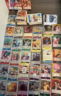 Bandai One Piece TCG LOT 200+ cards - Image 2