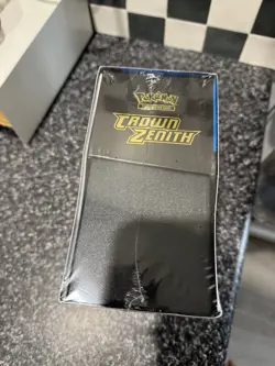Pokemon TCG Crown Zenith Elite Trainer Box ETB Brand New & Sealed (Small Tears) - Image 5