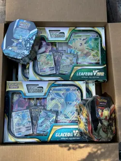 POKEMON TCG GLACEON & LEAFEON VSTAR Collection Box (2) Tins Vaporeon & Flareon - Image 1