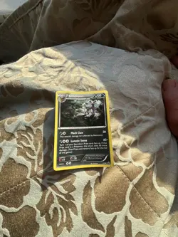Pokemon TCG Umbreon XY96 Holo Promo Card 2016 Black Star - Image 1