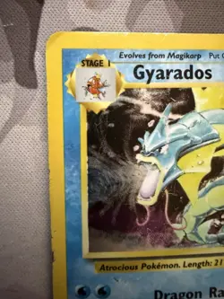GYARADOS 6/102 Base Set Holo Pokemon Card DMG HP - Image 2