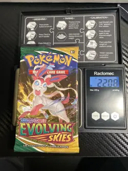 Pokemon TCG x1 Evolving Skies Booster Pack-Sword & Shield, New/Sealed 22.08HEAVY - Image 1