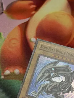 YuGiOh Blue-Eyes White Dragon DPKB-EN001 1st Edition Super Rare LP - Image 4