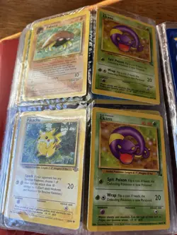 120 PLUS VINTAGE POKEMON CARDS - Image 4