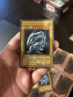 Yu-Gi-Oh Collection Lot 12 Card Lot! Blue eyes X3! Exodia Left Leg! All DMG/MP - Image 3