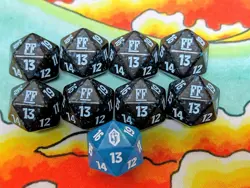 Magic MTG Final Fantasy - Blue x8 and Crystal x1 D20 Spindown Dice - Image 1