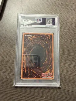 2002 Yu-Gi-Oh! Blue-Eyes White Dragon SDK-001 PSA 7 - Image 2