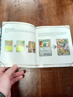 Pokemon TCG Scarlet & Violet Stellar Crown Player's Guide Set with promo card - Image 3