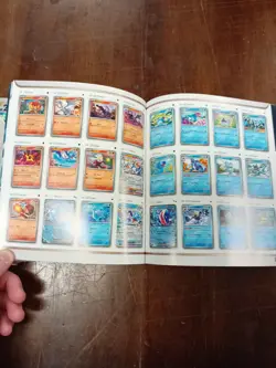 Pokemon TCG Scarlet & Violet Stellar Crown Player's Guide Set with promo card - Image 4