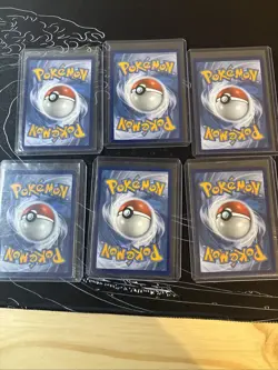 Assortment of Gold Pokemon gold cards - Image 2